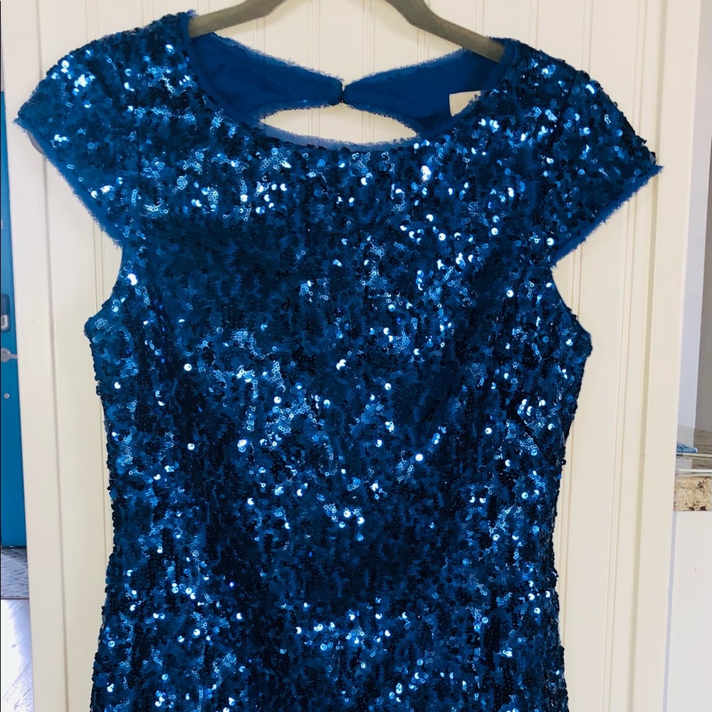 Gorgeous Aidan Mattox Royal blue sequin dress